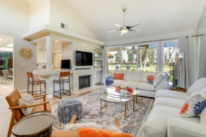 Palm Desert Condo with Golf Course and Pool Access!
